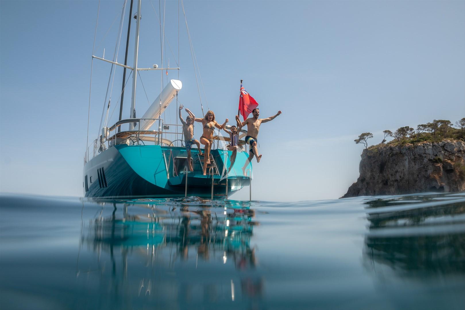 Crewed Sailing Yacht KARIBU photo 3