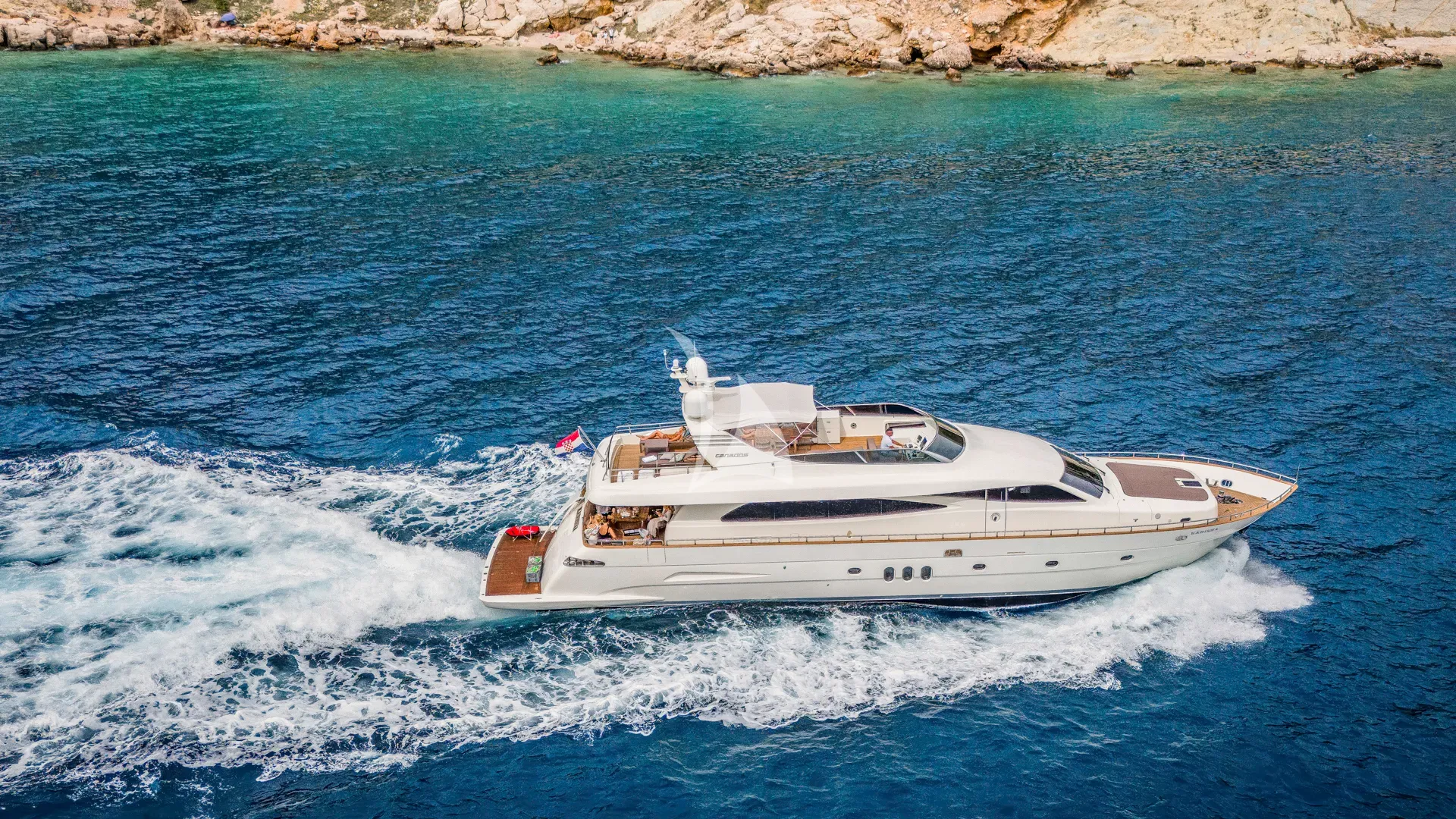 Luxury Crewed Motor Yacht KARISMA photo 8
