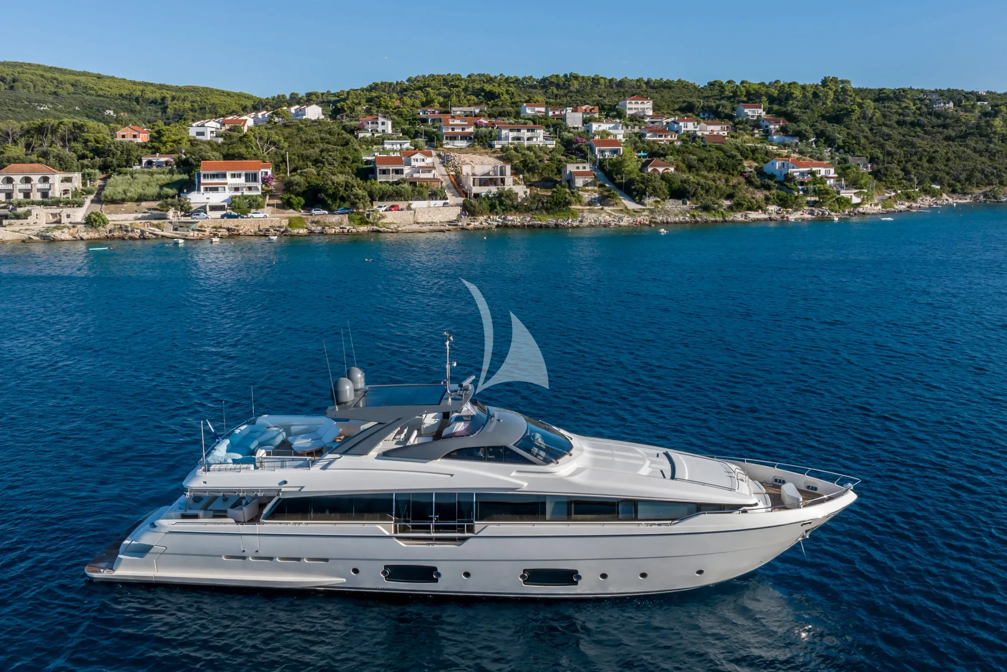 Luxury Crewed Motor Yacht KATARIINA XO photo 3