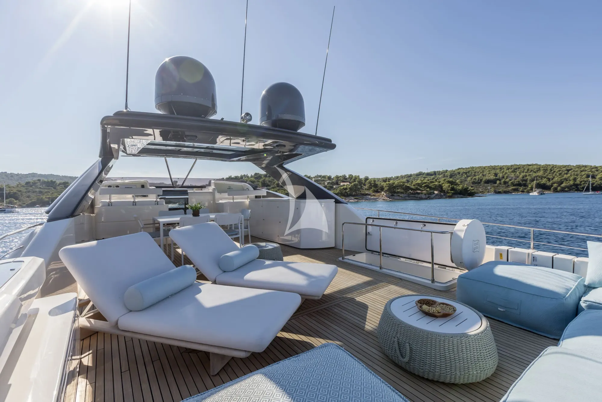 Luxury Crewed Motor Yacht KATARIINA XO photo 8