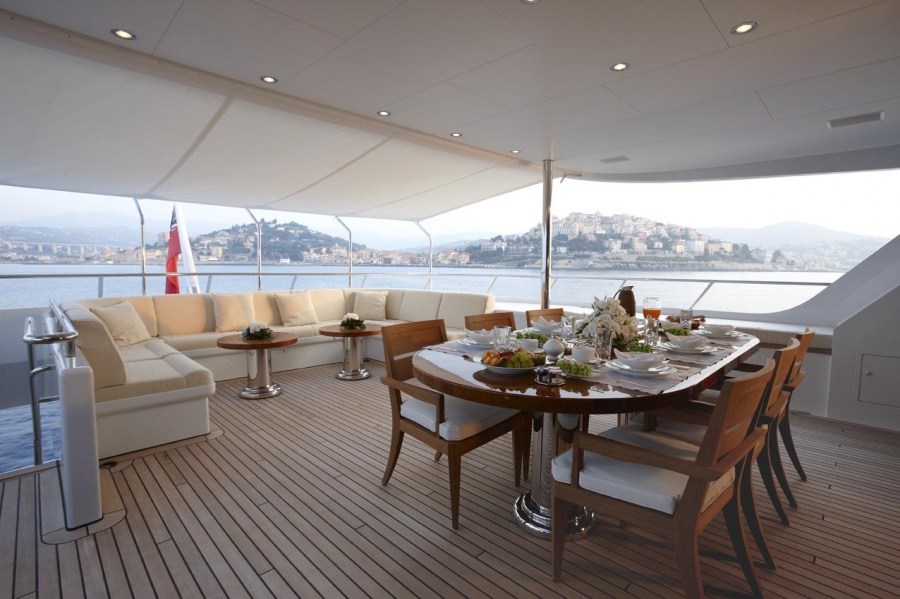 Luxury Crewed Motor Yacht KATHLEEN ANNE photo 3