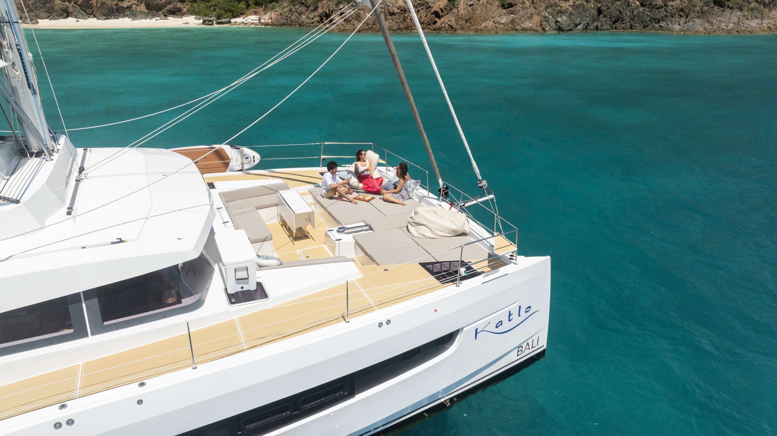 Crewed Catamaran KATLO photo 6