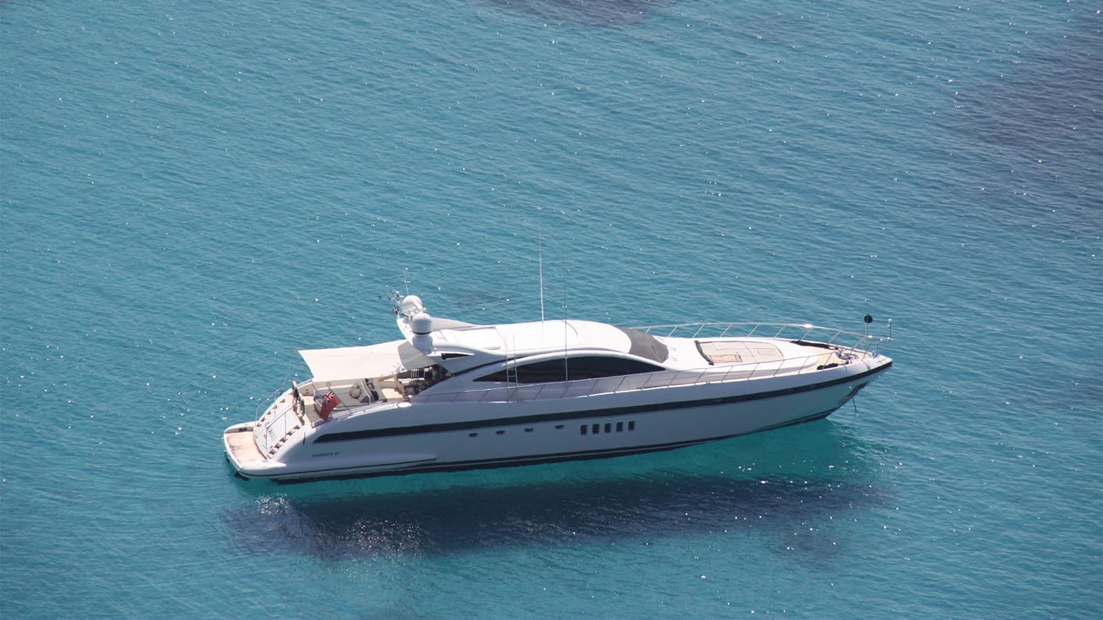 Luxury Crewed Motor Yacht KAWAI photo 3