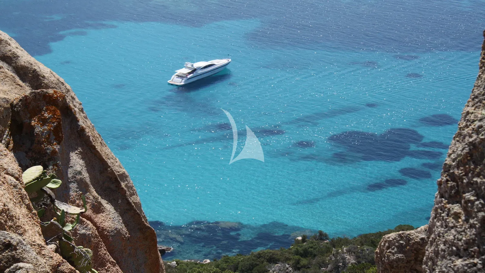 Luxury Crewed Motor Yacht KAWAI photo 6