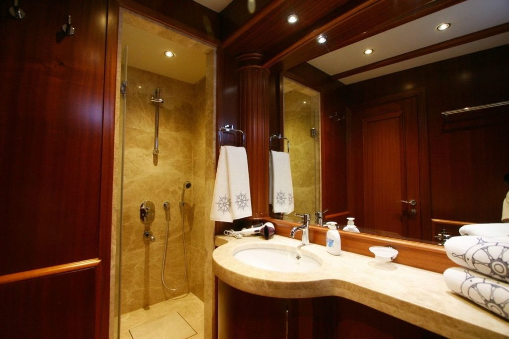 Crewed Sailing Yacht KAYA GUNERI V photo 8