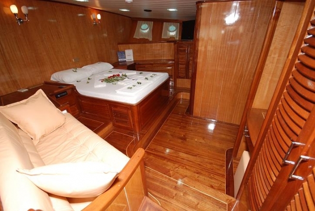 Crewed Sailing Yacht KAYHAN 8 photo 3