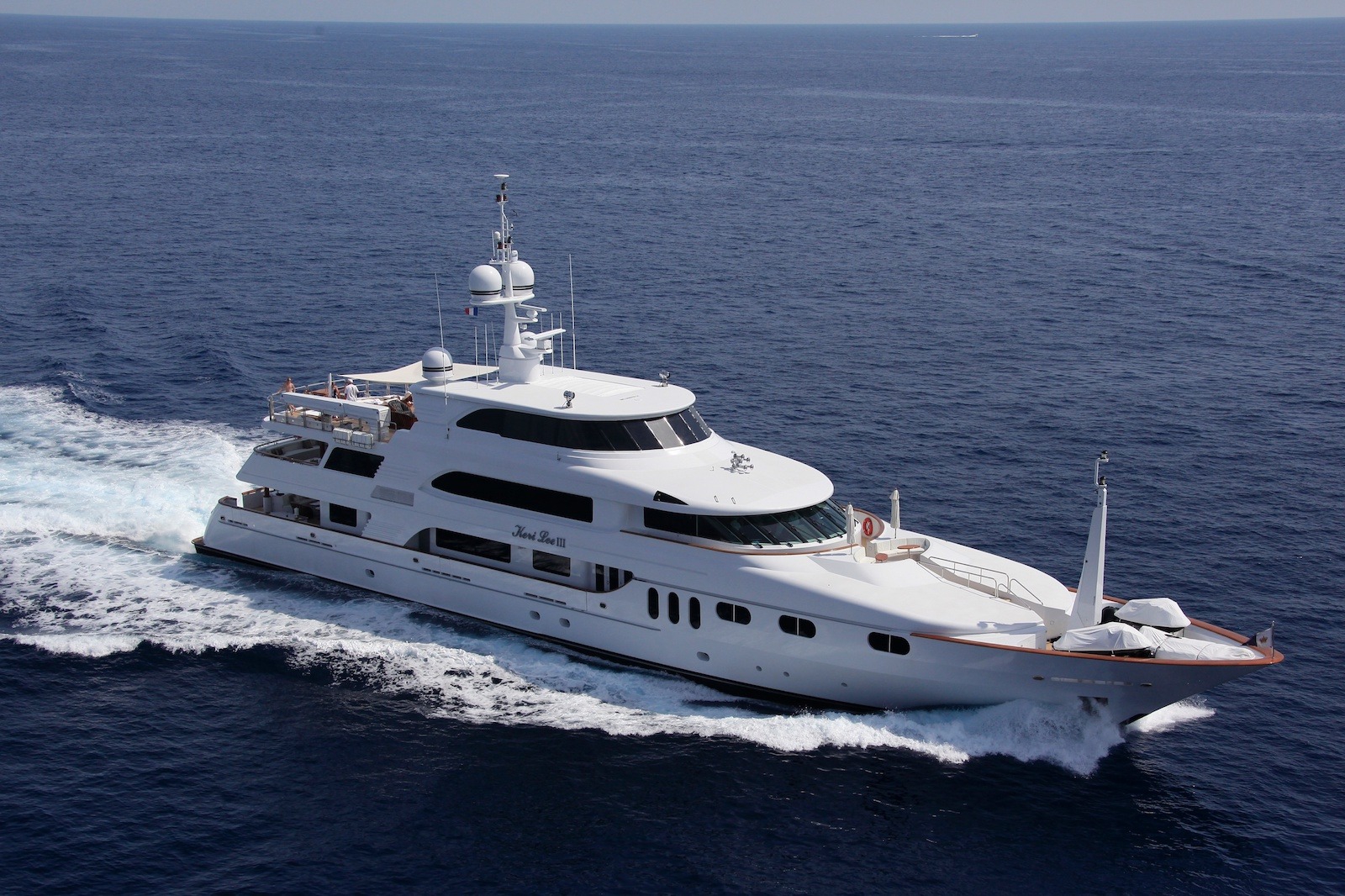 Luxury Crewed Motor Yacht KERI LEE III