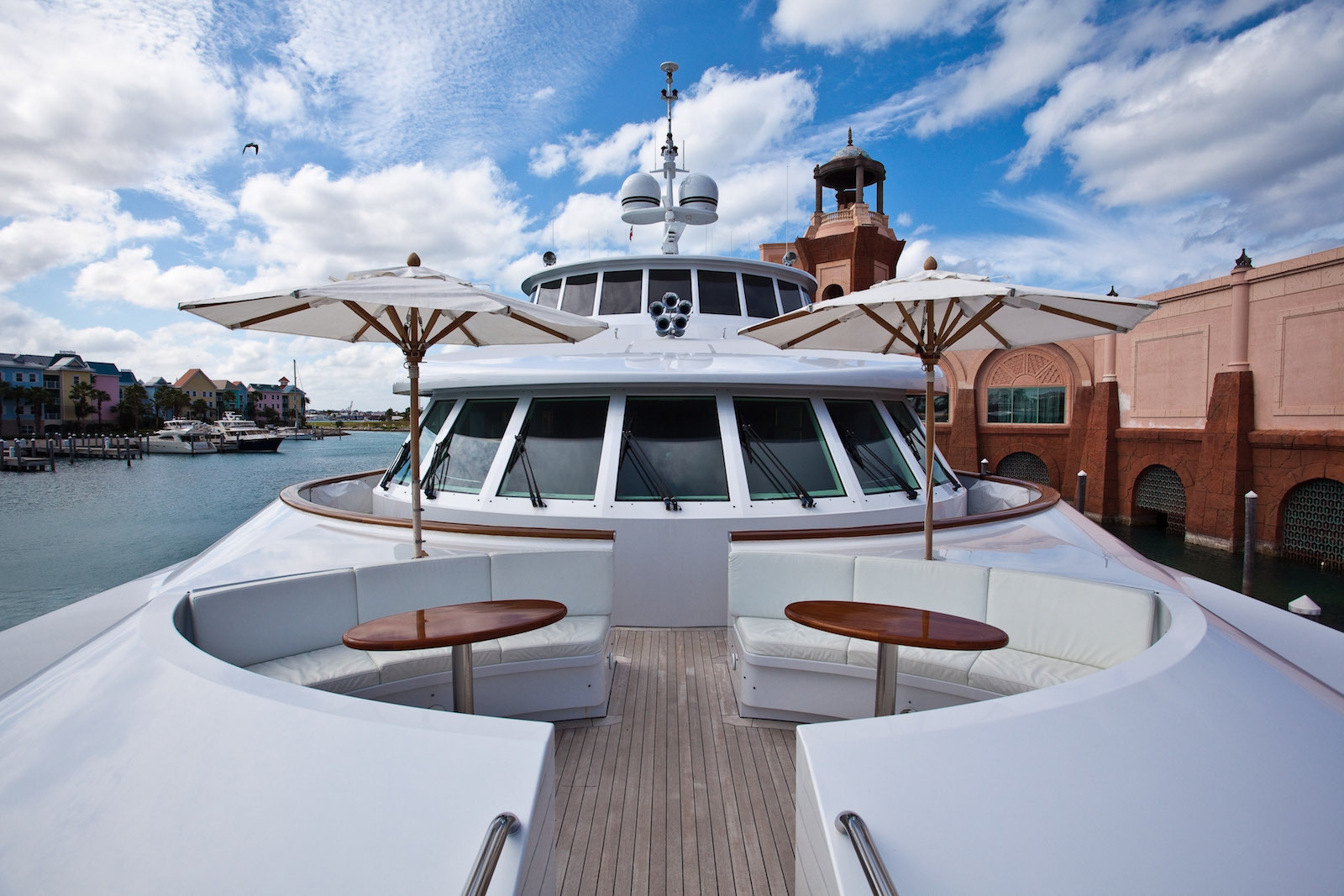 Luxury Crewed Motor Yacht KERI LEE III photo 6
