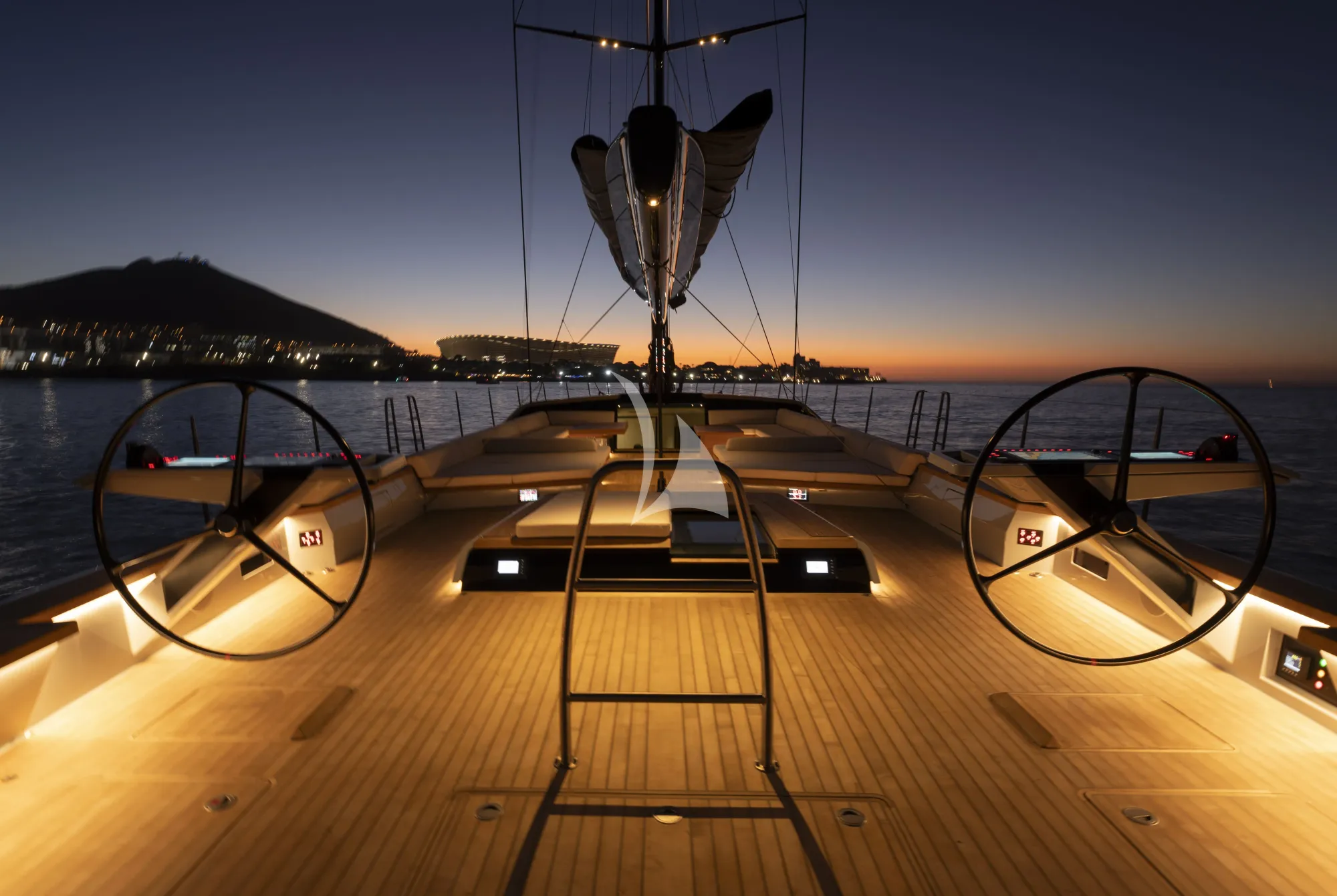 Luxury Crewed Sailing Yacht KIBOKO4 photo 8