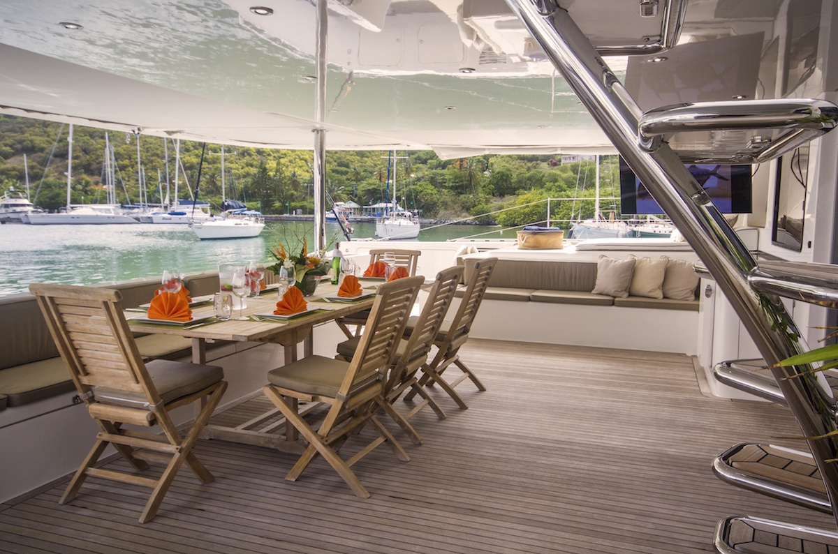 Luxury Crewed Catamaran KINGS RANSOM photo 3