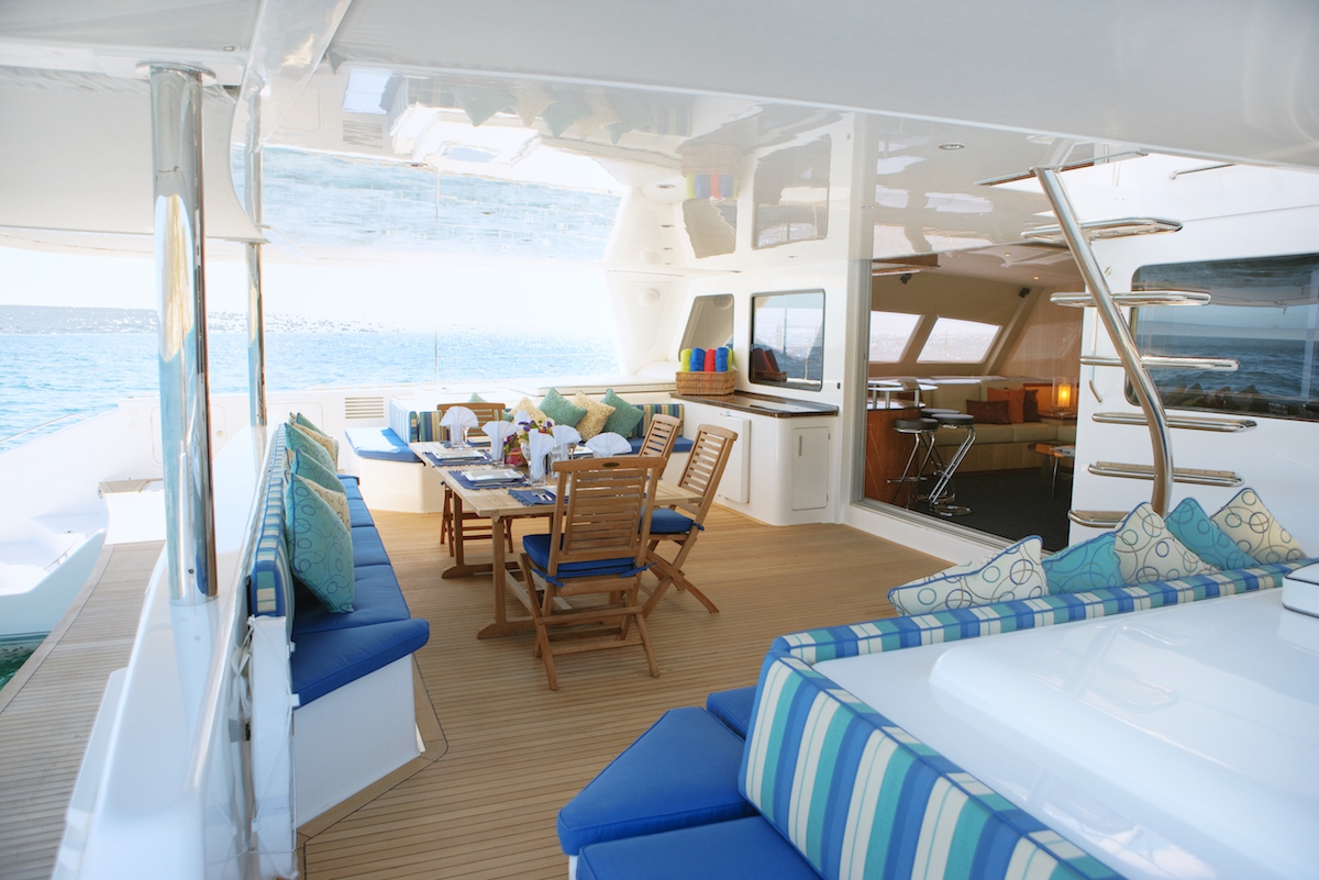 Luxury Crewed Catamaran KINGS RANSOM photo 7