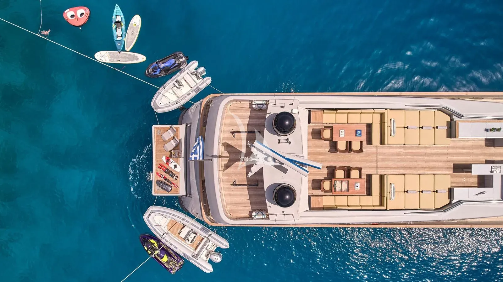 Luxury Crewed Motor Yacht KINTARO photo 7