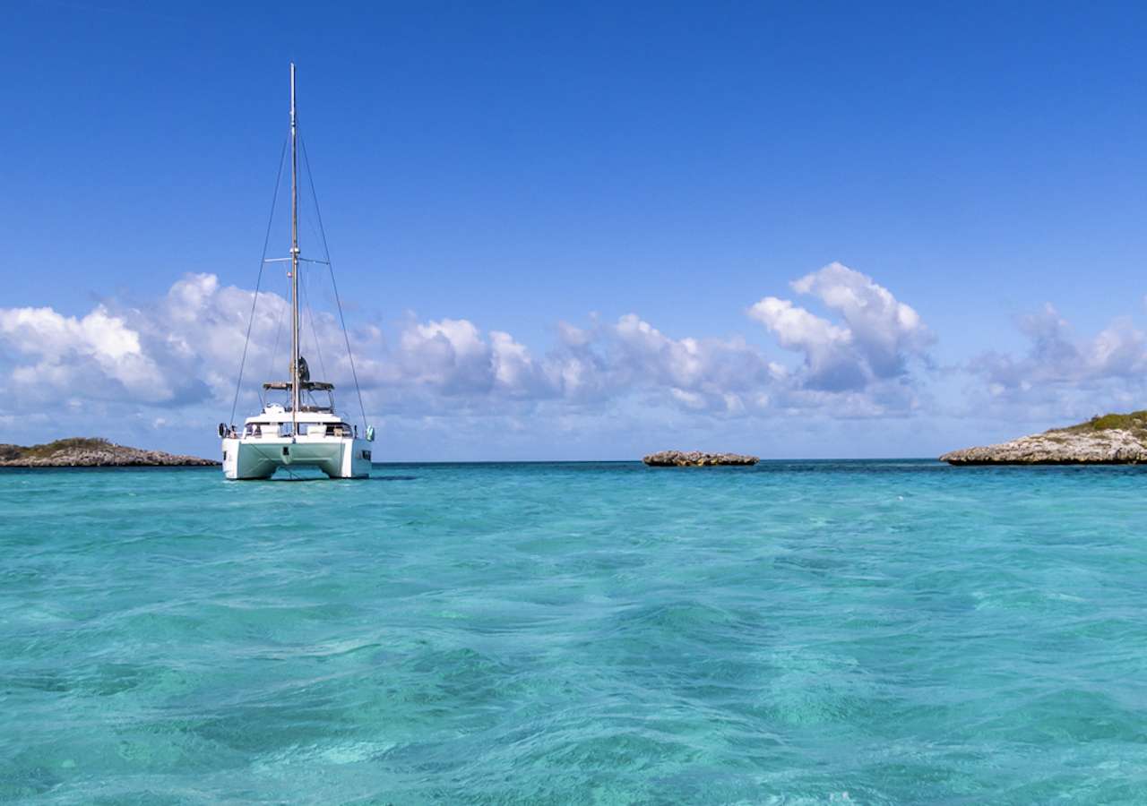 Luxury Crewed Catamaran KITTIWAKE photo 5