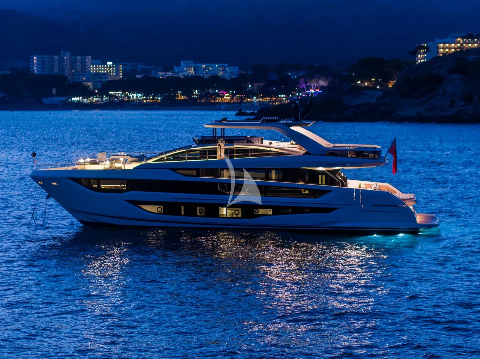 Luxury Crewed Motor Yacht KNEAD IT photo 6
