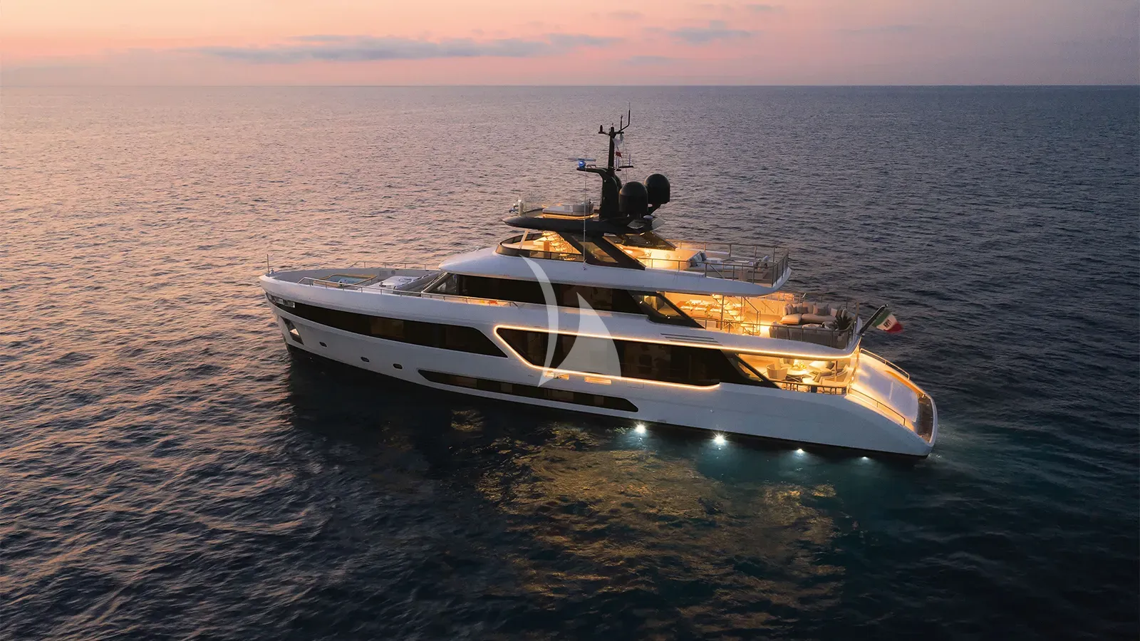 Luxury Crewed Motor Yacht KOJU photo 4