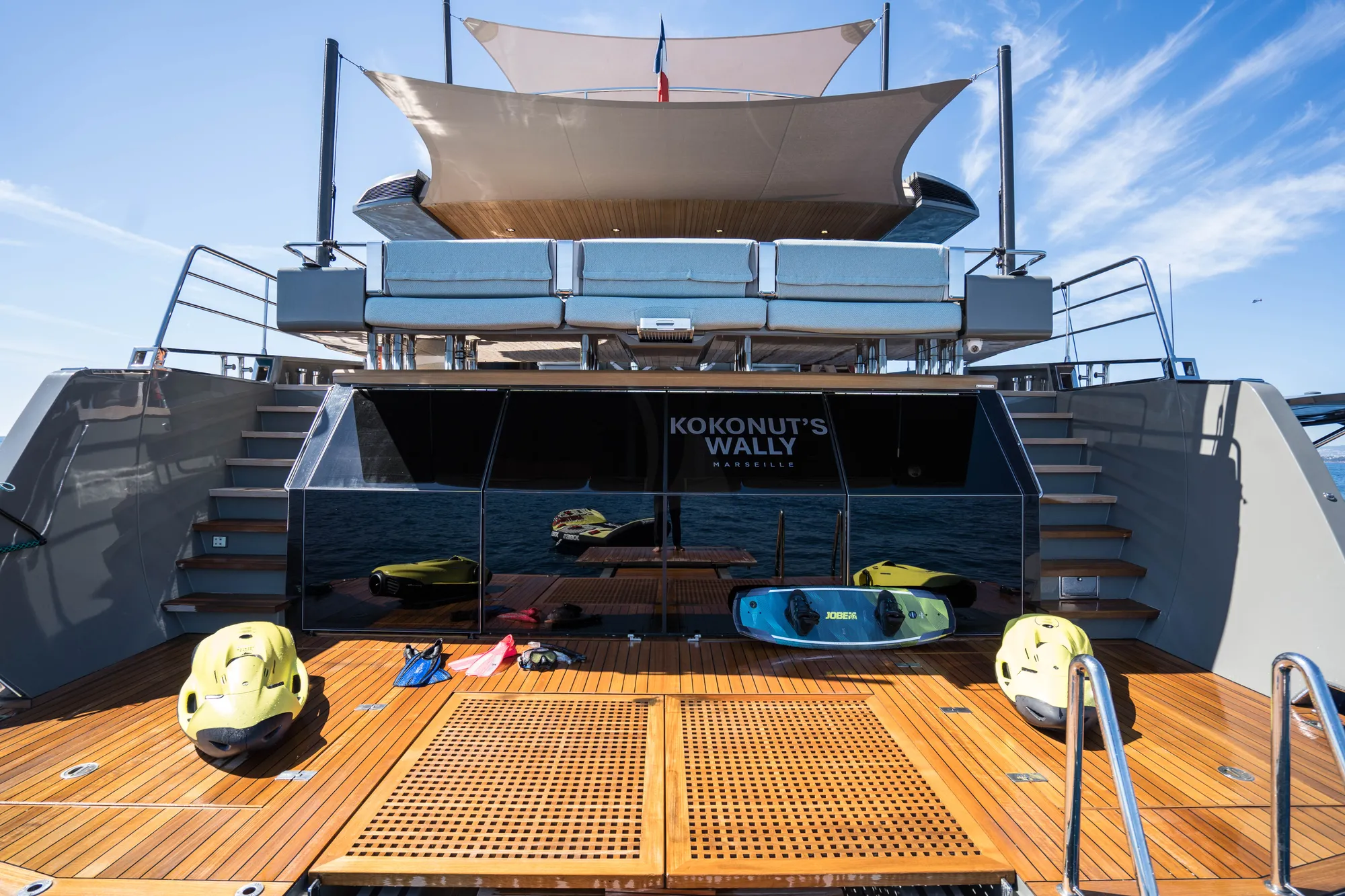Luxury Crewed Motor Yacht KOKONUT`S WALLY photo 6