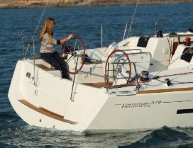 Bareboat Sailing Yacht KOS 379 photo 4
