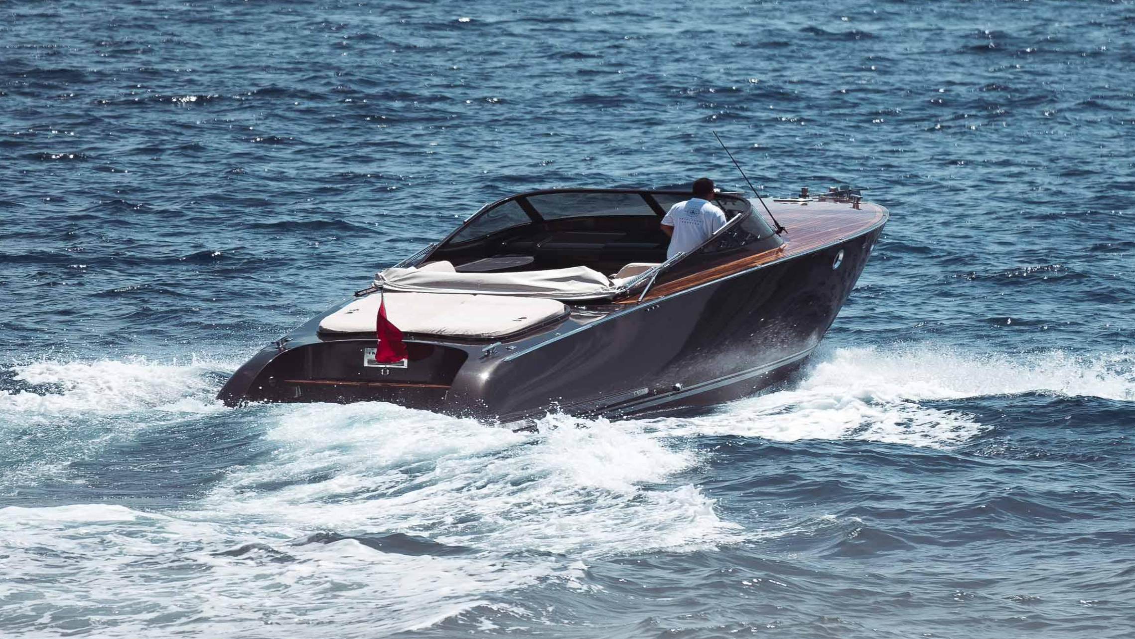 Crewed Motor Yacht KYMO photo 3