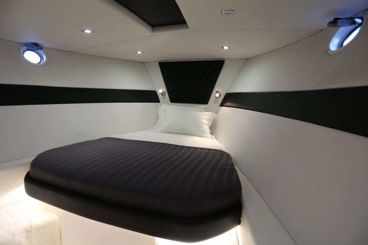 Crewed Motor Yacht KYMO photo 6