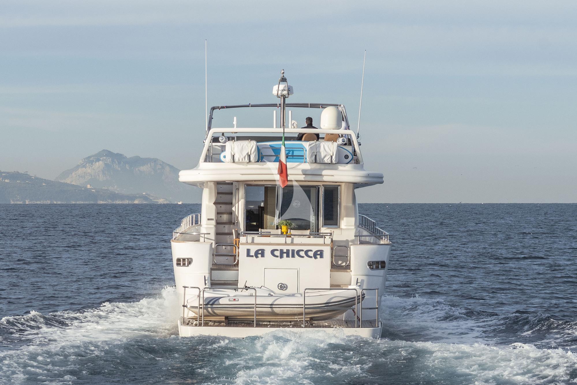 Luxury Crewed Motor Yacht LA CHICCA photo 5