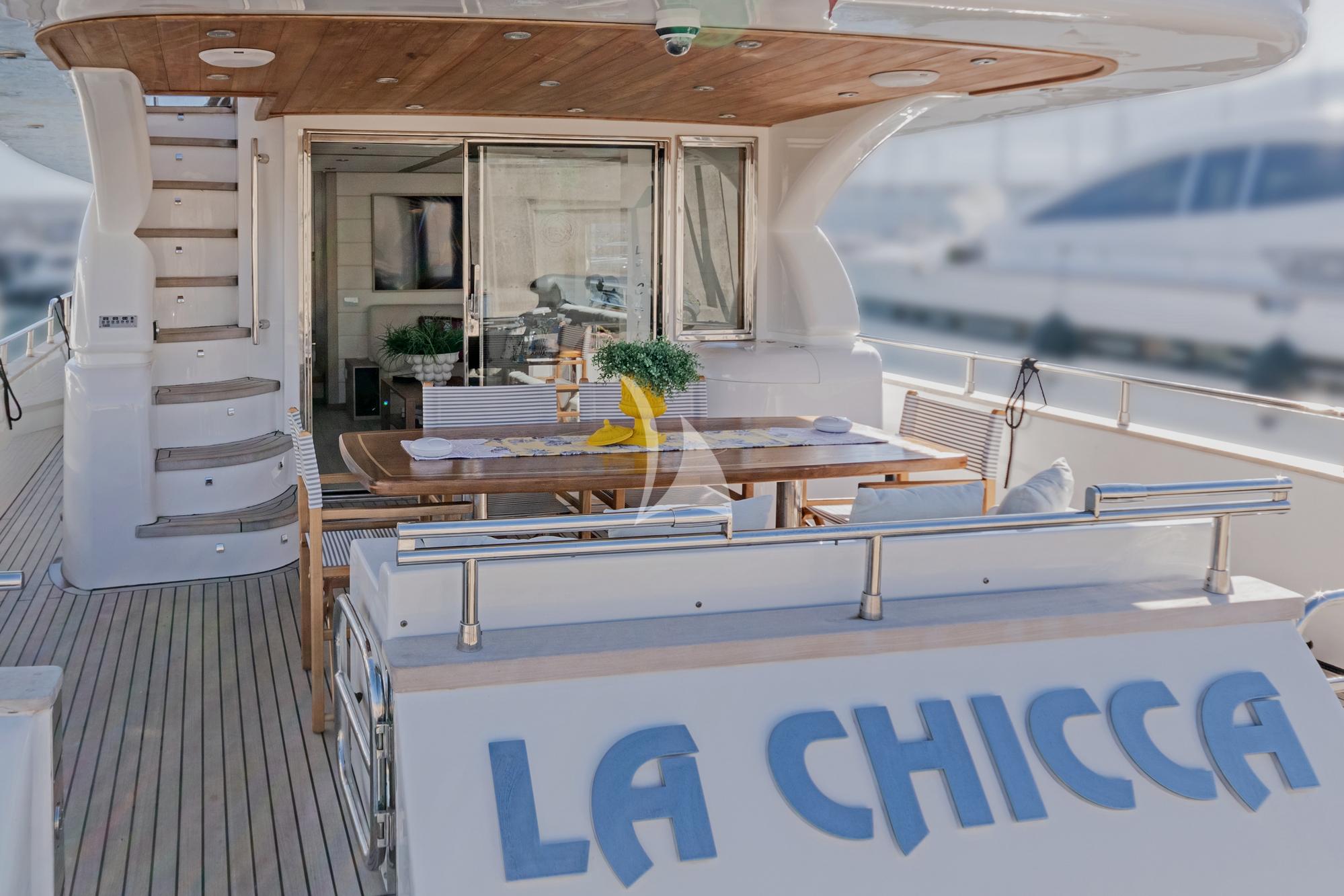 Luxury Crewed Motor Yacht LA CHICCA photo 8