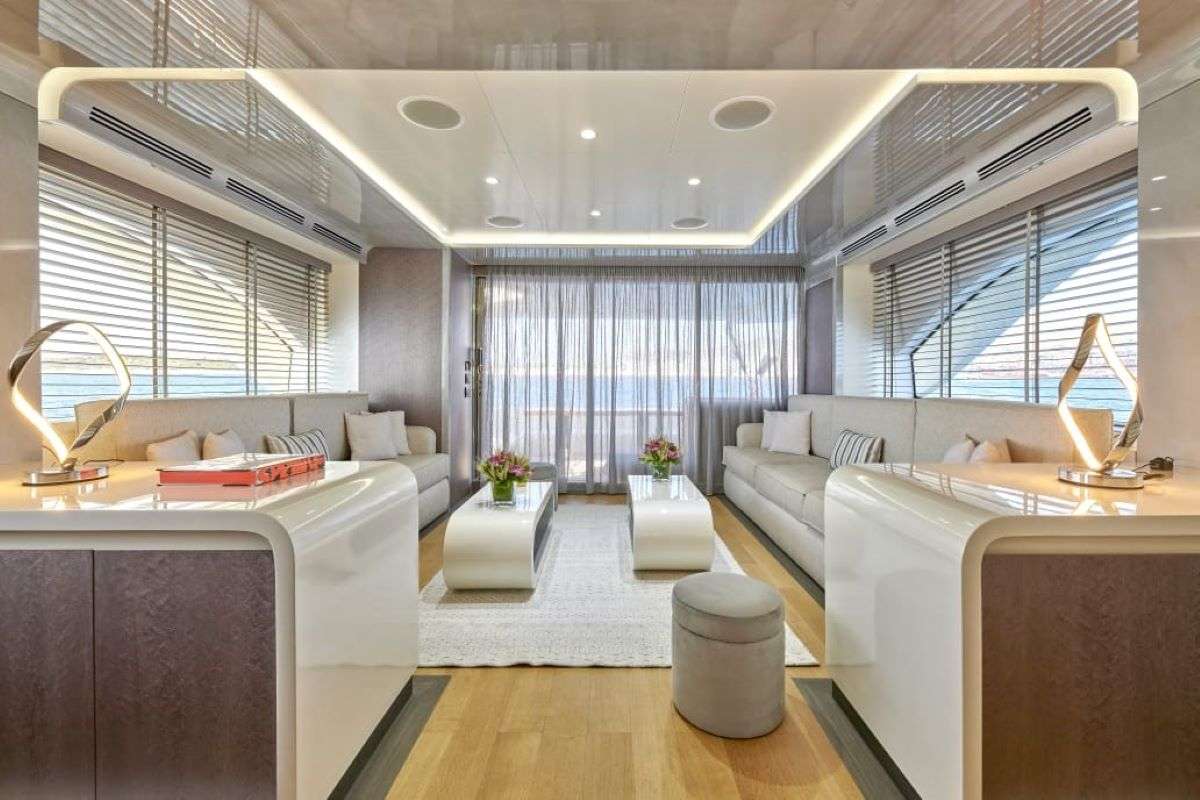 Luxury Crewed Motor Yacht LA FENICE photo 5