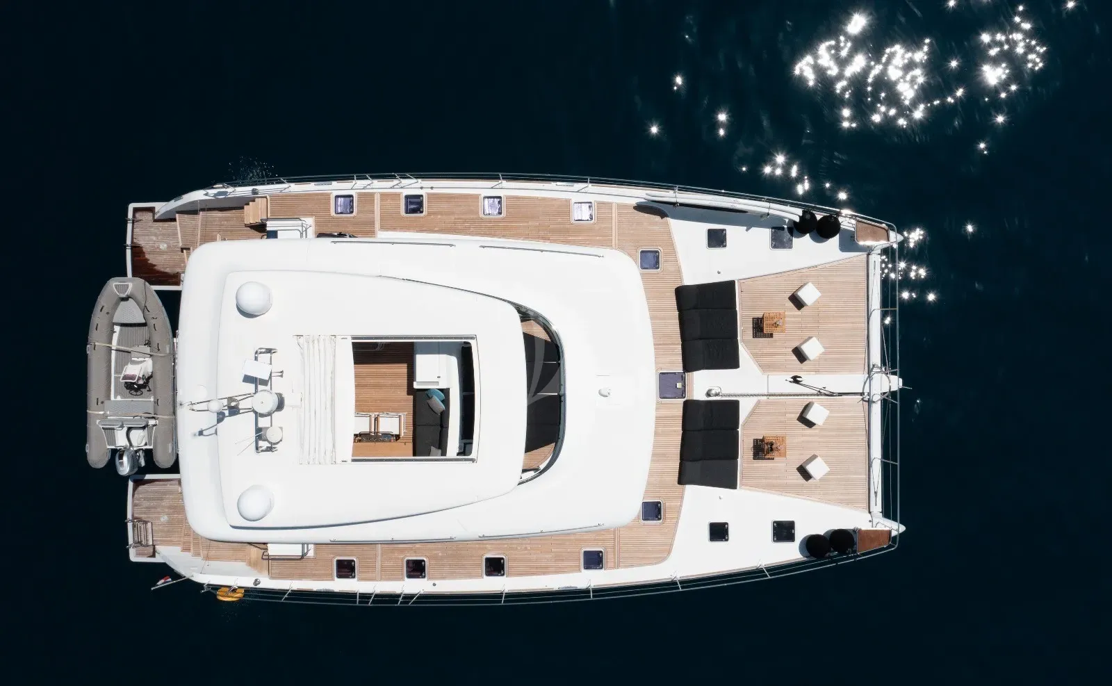 Crewed Power Catamaran LA FREGATE photo 5