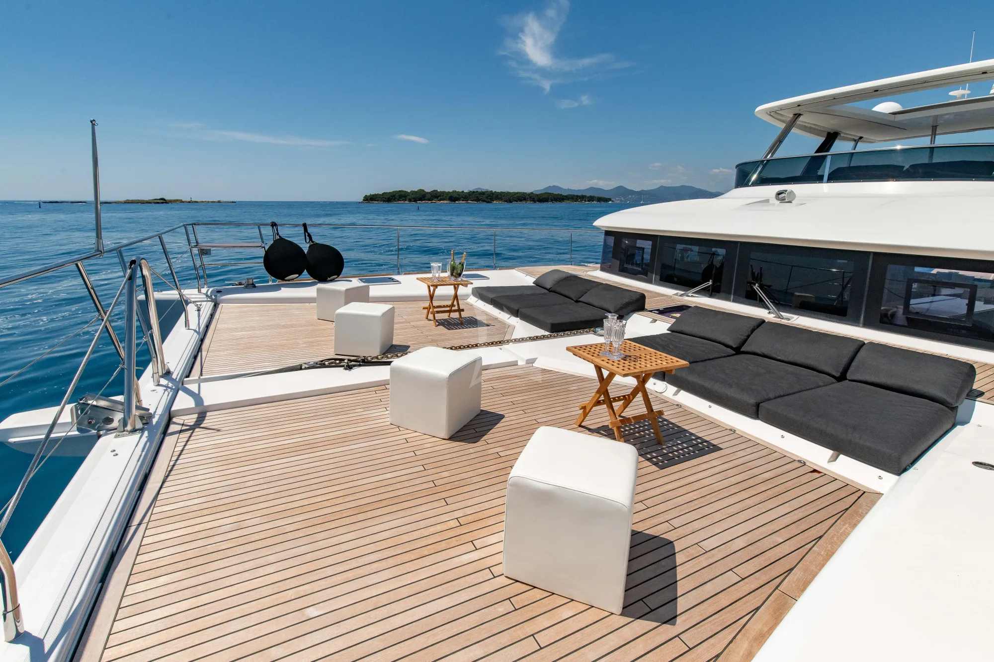 Crewed Power Catamaran LA FREGATE photo 7