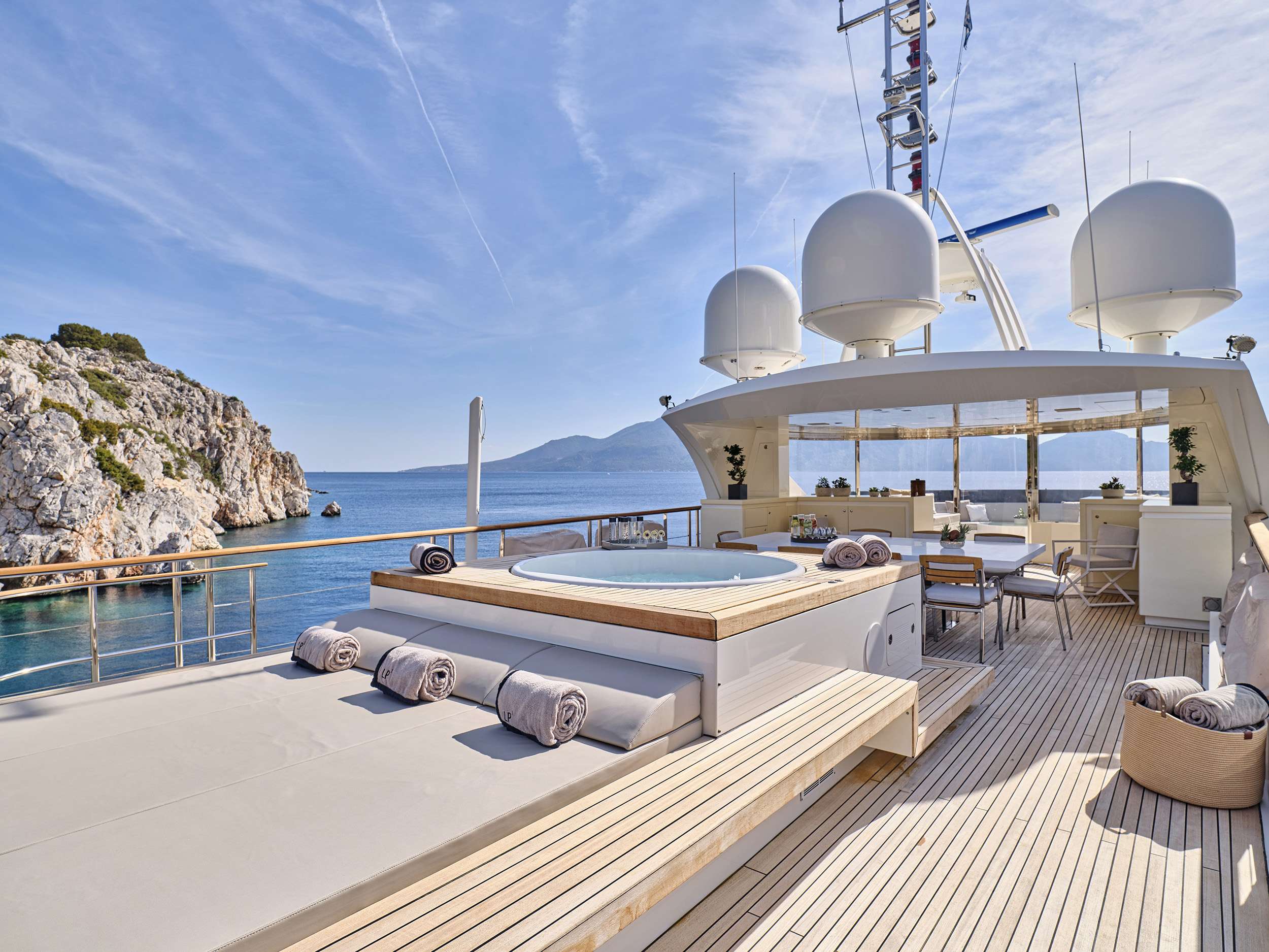 Luxury Crewed Motor Yacht LA PELLEGRINA 1 photo 4
