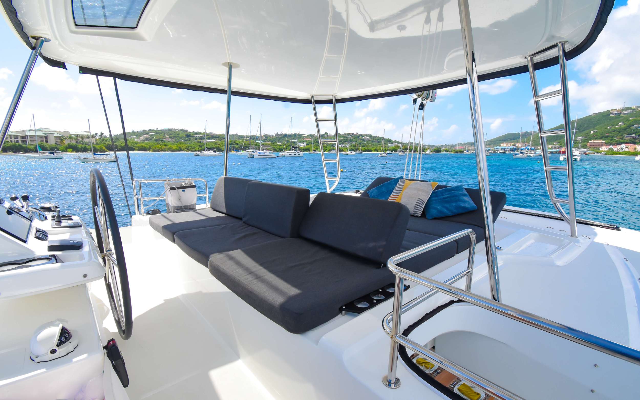 Crewed Catamaran LA SPERANZA photo 5