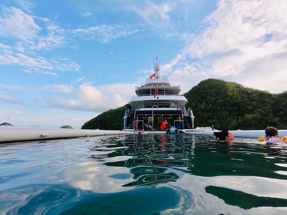 Luxury Crewed Motor Yacht LADY AZUL photo 5