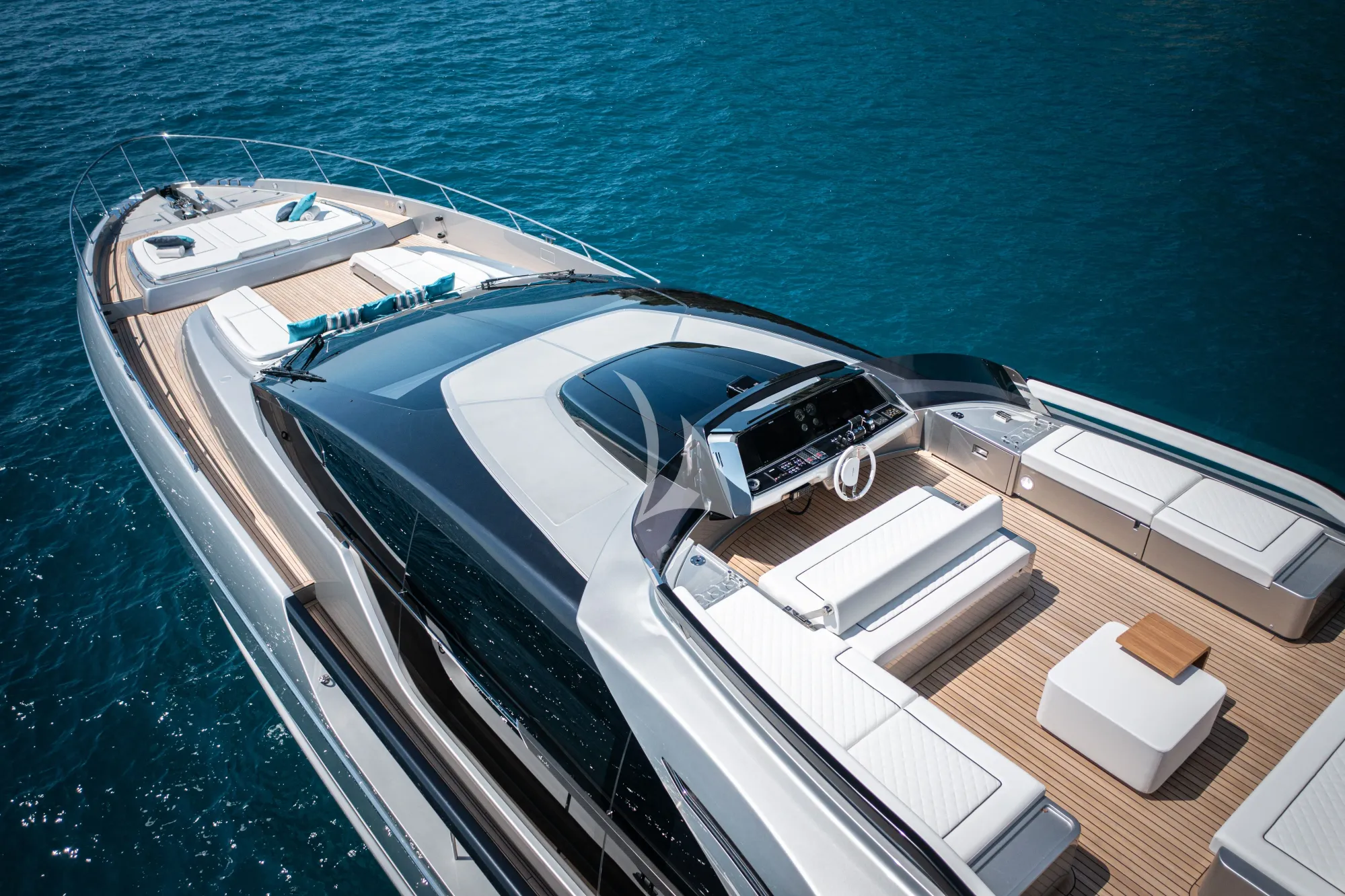 Luxury Crewed Motor Yacht LADY DB photo 7