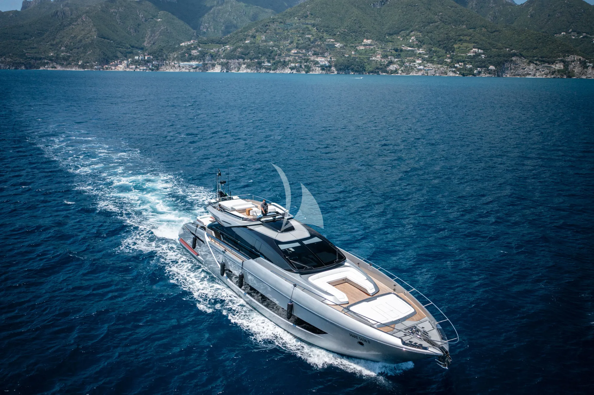 Luxury Crewed Motor Yacht LADY DB photo 8