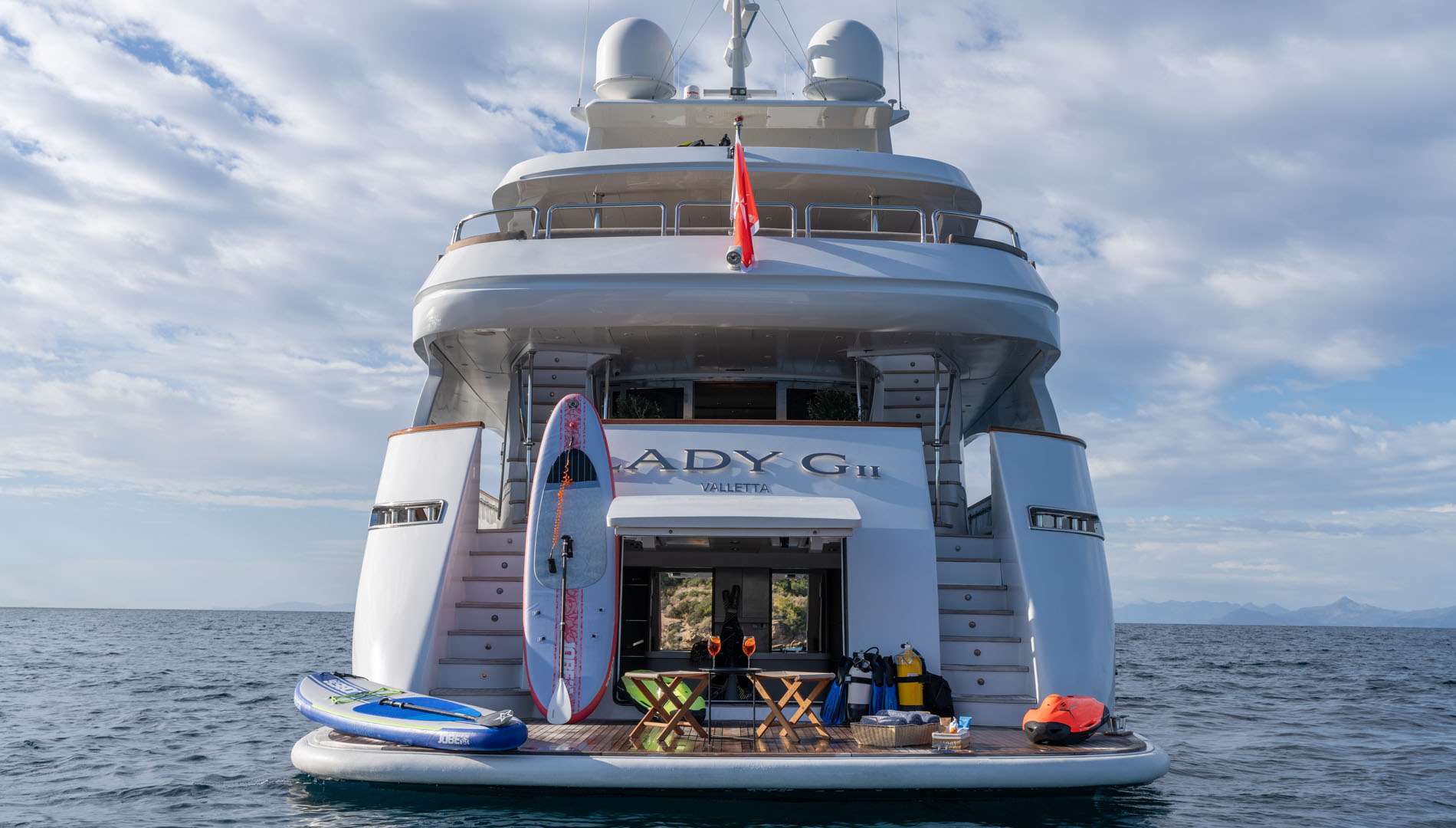 Luxury Crewed Motor Yacht LADY G II photo 3