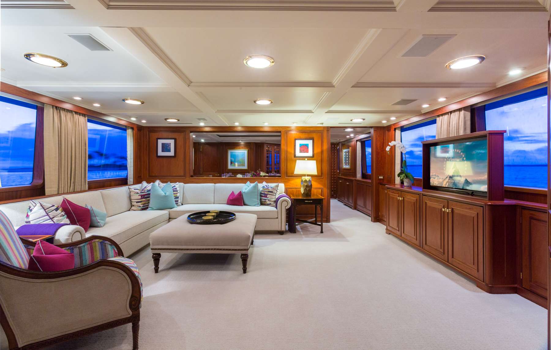 Luxury Crewed Motor Yacht LADY J photo 8