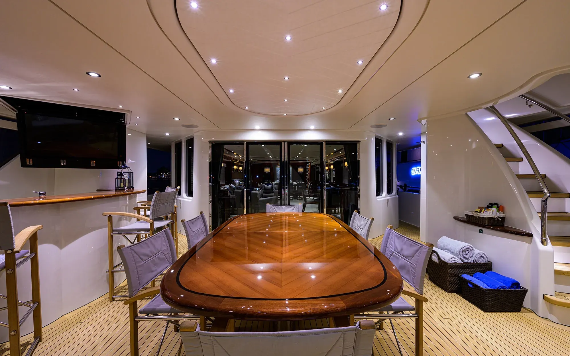 Luxury Crewed Motor Yacht LADY JJ photo 7