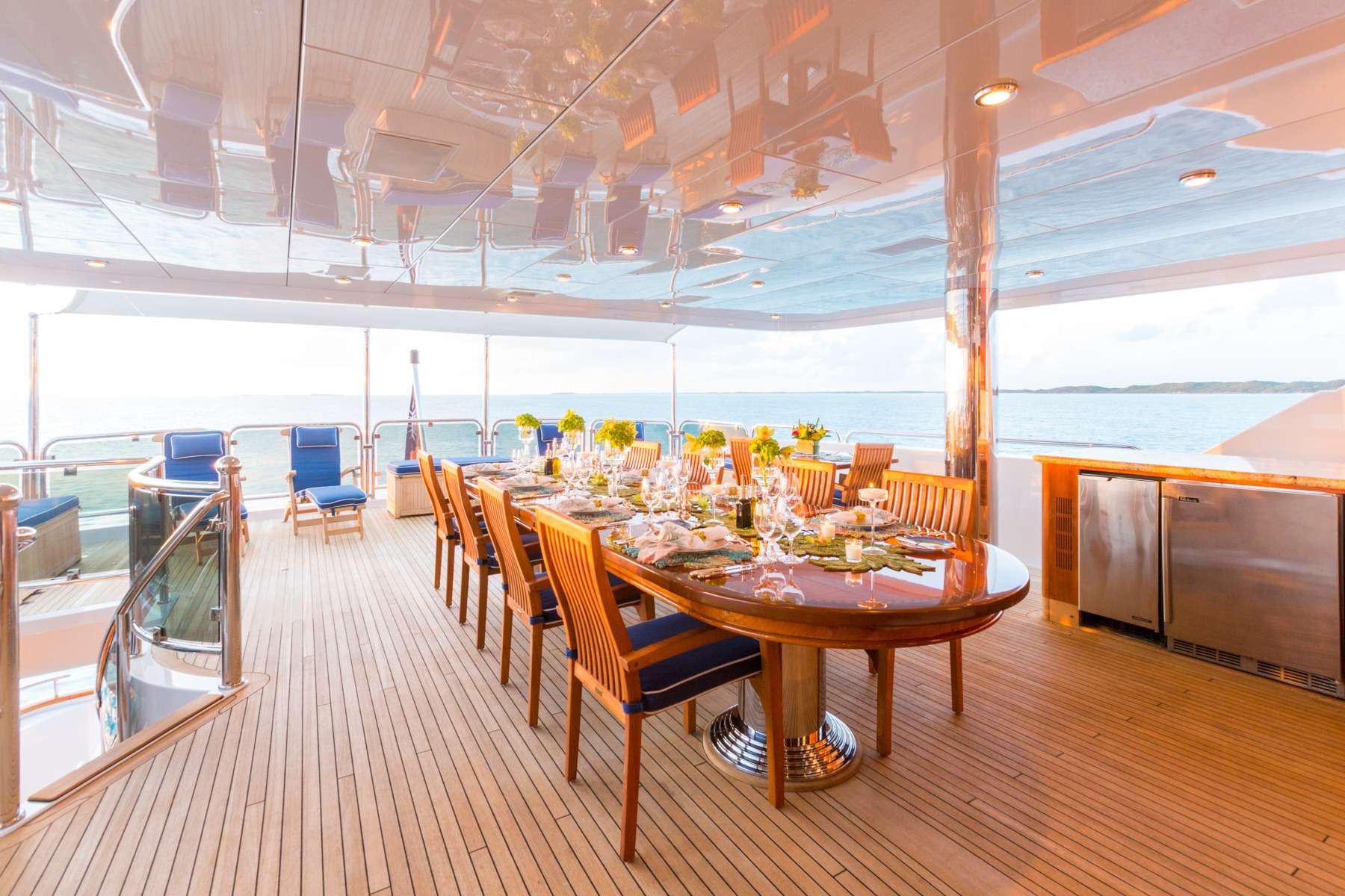 Luxury Crewed Motor Yacht LADY JOY photo 6