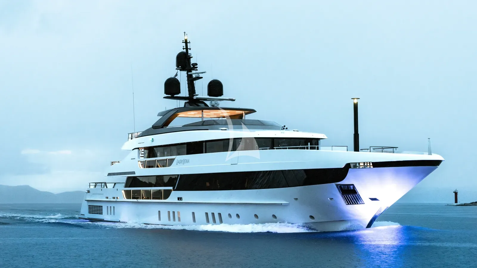 Luxury Motor Yacht LADY LENA photo 3