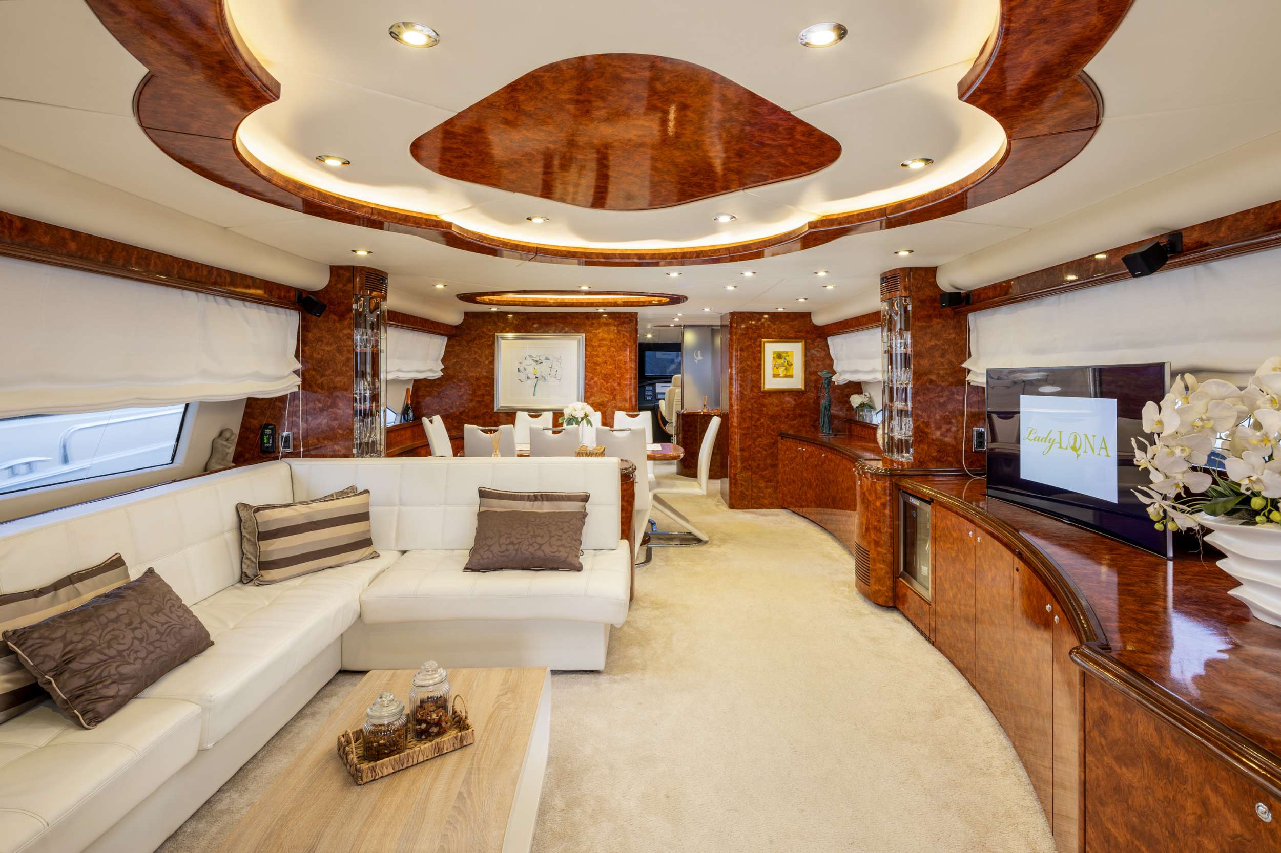 Luxury Crewed Motor Yacht LADY LONA photo 6