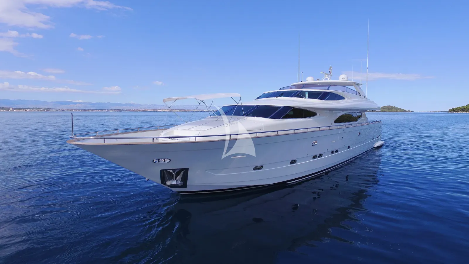 Luxury Crewed Motor Yacht LADY MARCELLE photo 4