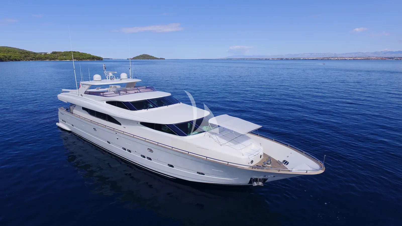 Luxury Crewed Motor Yacht LADY MARCELLE photo 5