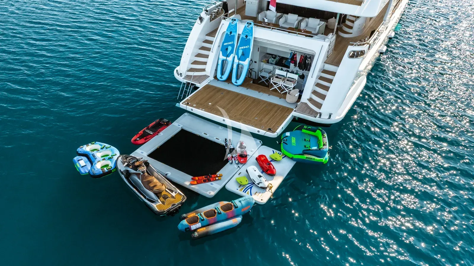 Luxury Crewed Motor Yacht LADY MRD photo 8