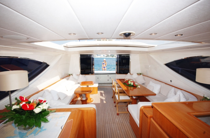 Luxury Crewed Motor Yacht LADY SPLASH photo 6