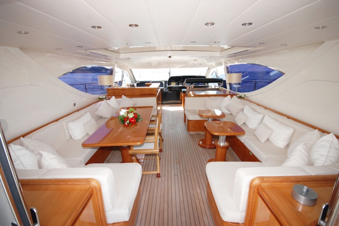 Luxury Crewed Motor Yacht LADY SPLASH photo 7