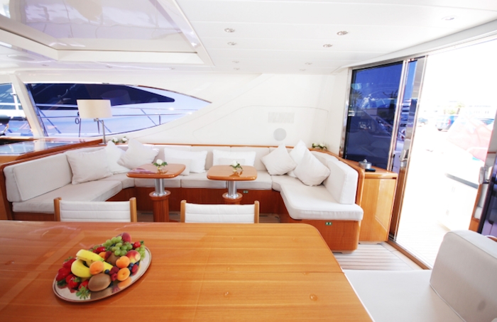 Luxury Crewed Motor Yacht LADY SPLASH photo 8