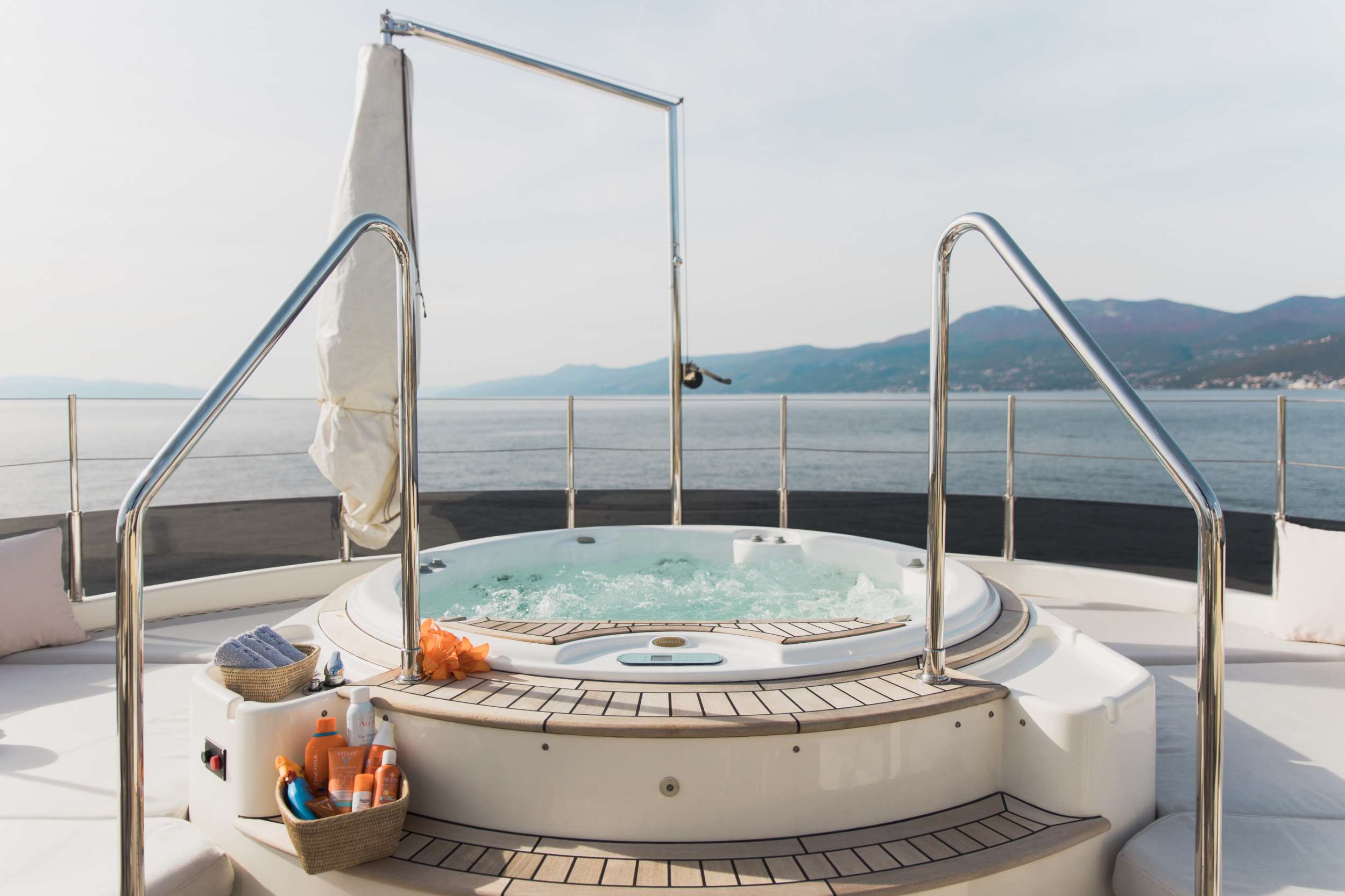 Luxury Crewed Motor Yacht Lady Trudy photo 8