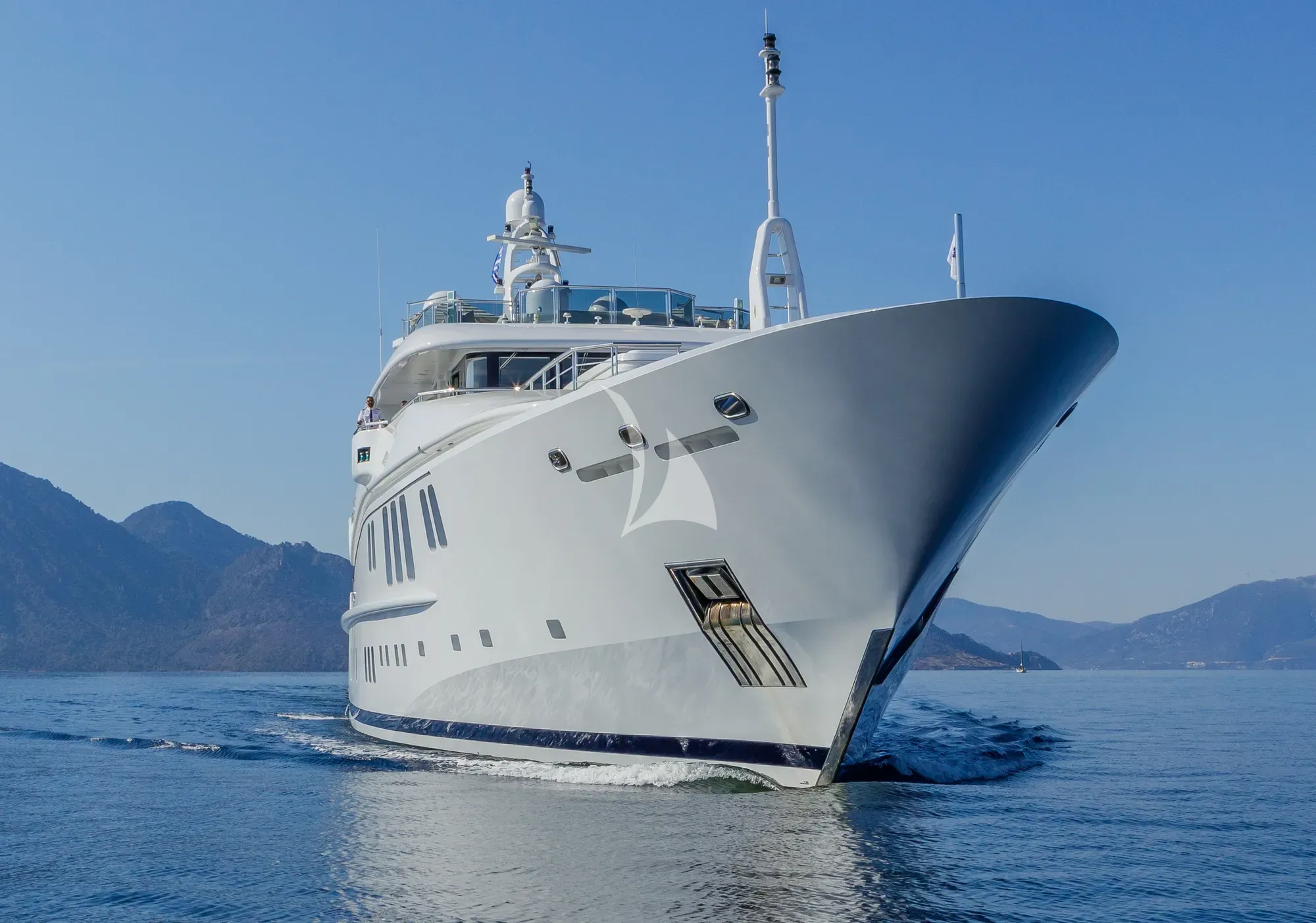 Luxury Crewed Motor Yacht LADY VERA photo 7