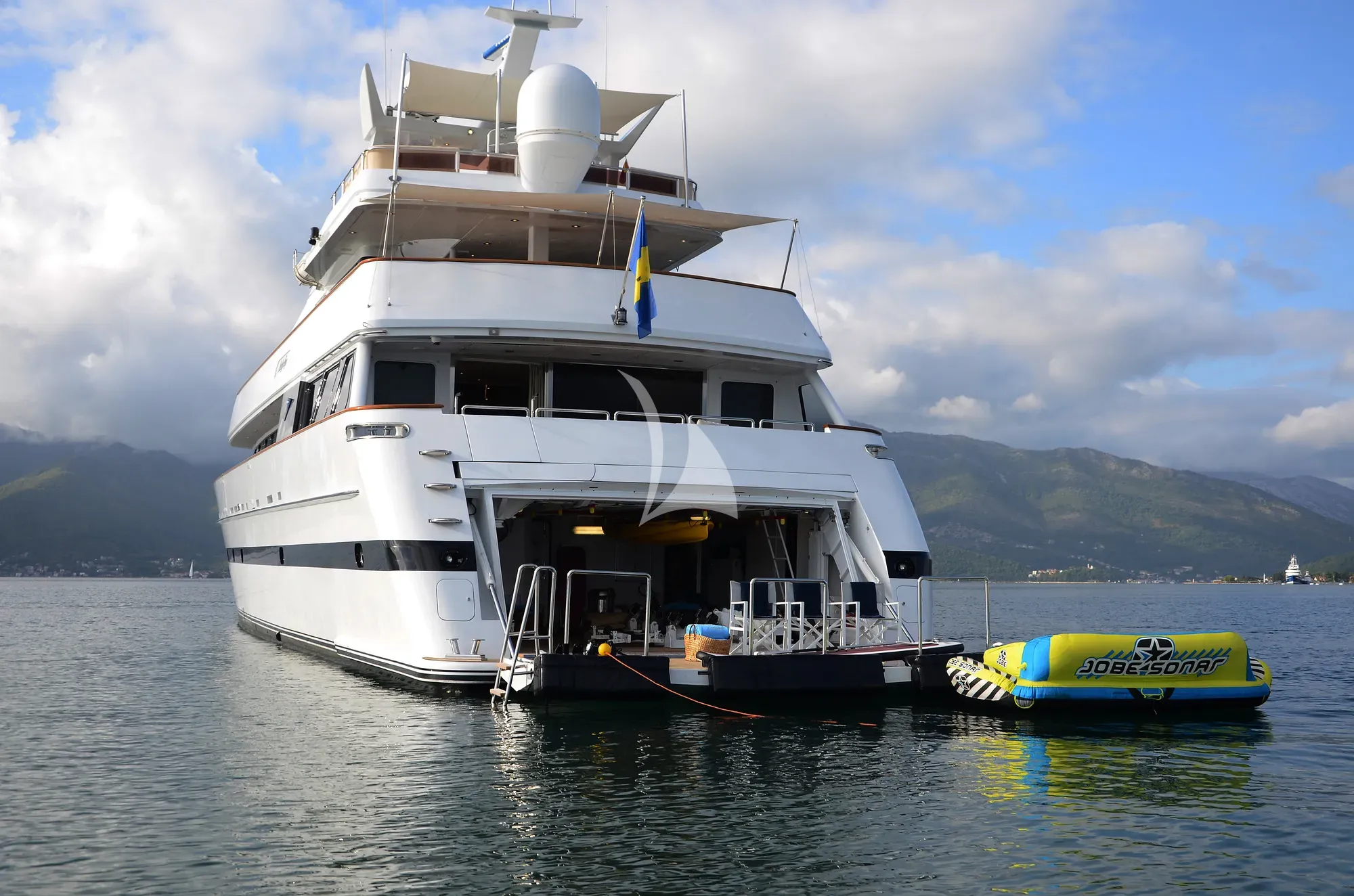 Luxury Crewed Motor Yacht LADYSHIP photo 6