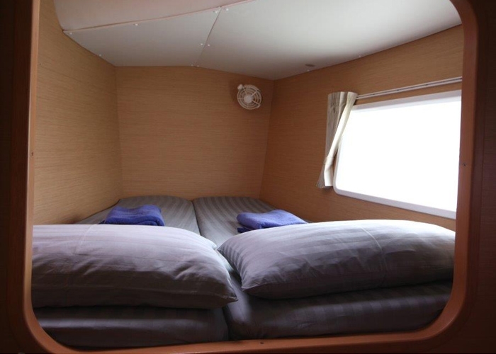 Bareboat Catamaran Lagoon 380 photo 6