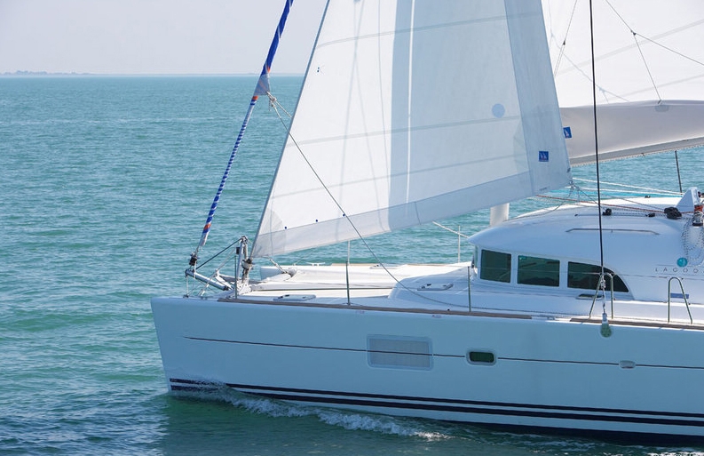 Bareboat Catamaran Lagoon 380 S2